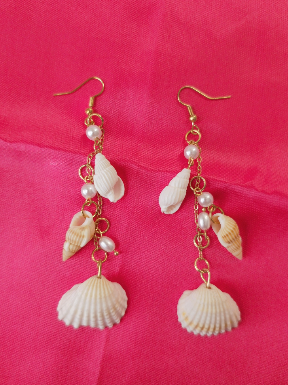 Natural Seashell & Acrylic Pearl Drop Earrings - Gold-plated Chain Earrings